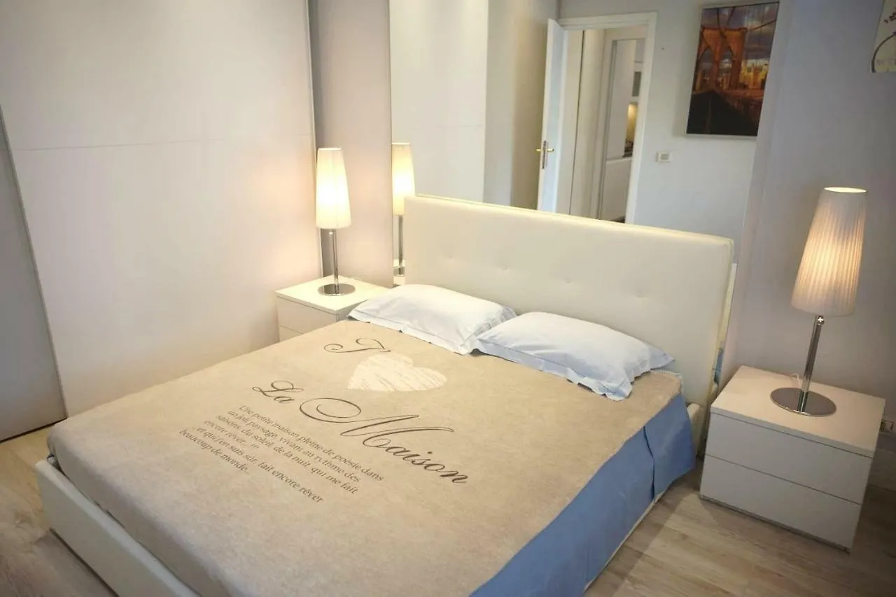 Modern Apartment Metro A Roma 0*,